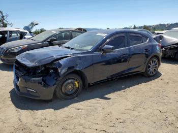  Salvage Mazda 3