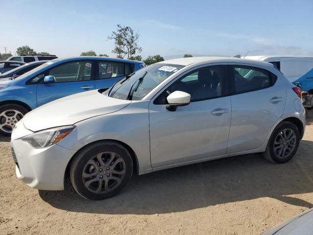  Salvage Toyota Yaris