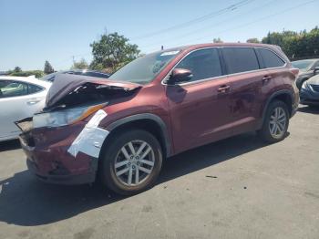  Salvage Toyota Highlander