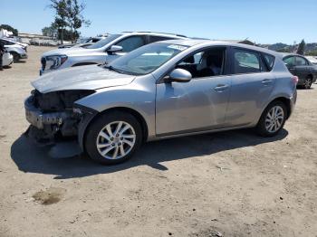  Salvage Mazda 3