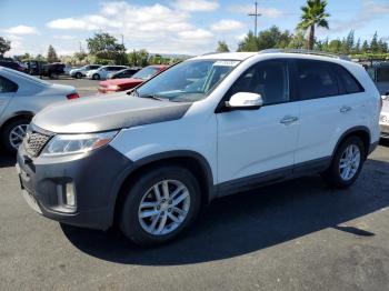  Salvage Kia Sorento