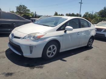  Salvage Toyota Prius