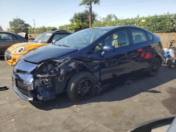  Salvage Toyota Prius