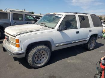  Salvage GMC Yukon