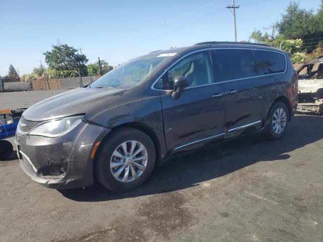  Salvage Chrysler Pacifica