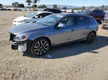  Salvage Volvo V60