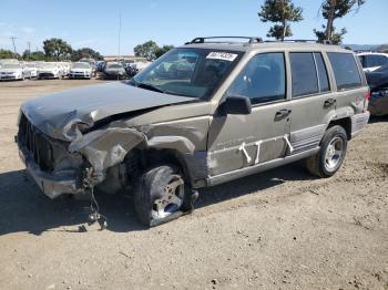  Salvage Jeep Grand Cherokee