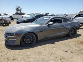 Salvage Ford Mustang