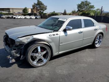  Salvage Chrysler 300