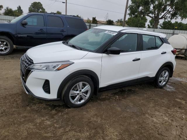  Salvage Nissan Kicks