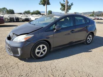  Salvage Toyota Prius