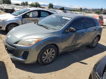  Salvage Mazda 3