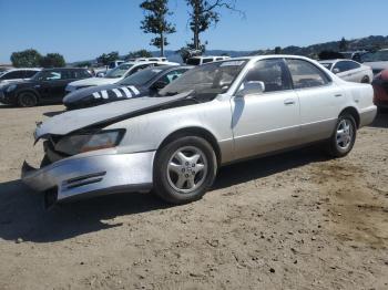  Salvage Lexus Es