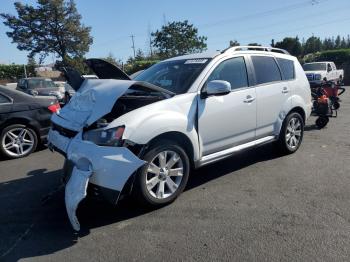  Salvage Mitsubishi Outlander