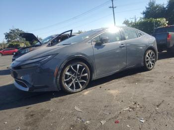  Salvage Toyota Prius