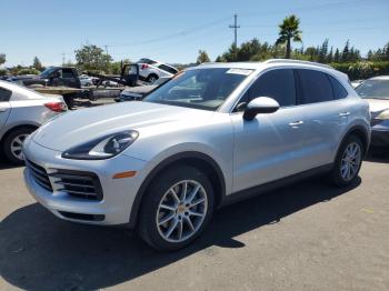  Salvage Porsche Cayenne
