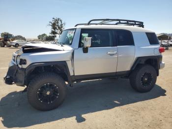  Salvage Toyota FJ Cruiser
