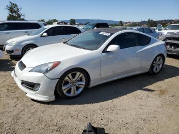  Salvage Hyundai Genesis