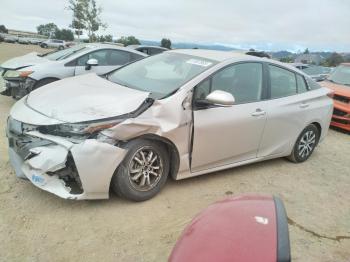  Salvage Toyota Prius