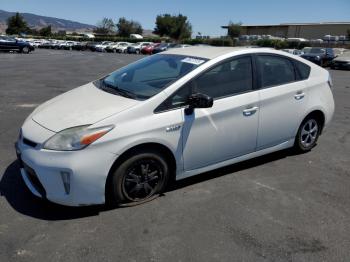  Salvage Toyota Prius