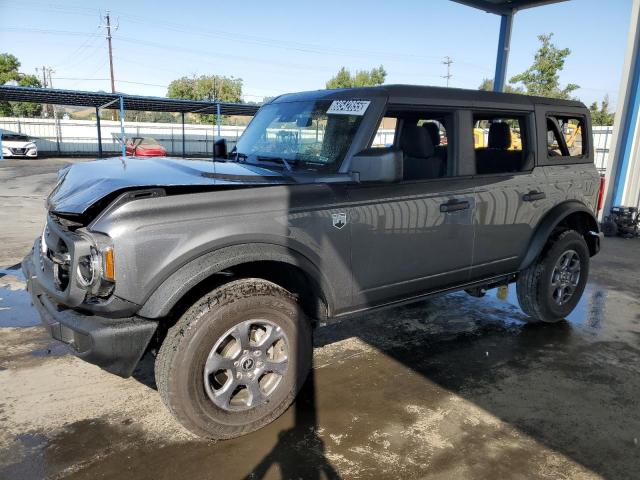  Salvage Ford Bronco