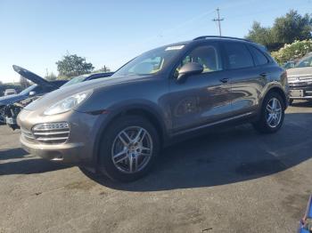  Salvage Porsche Cayenne