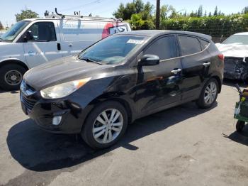  Salvage Hyundai TUCSON