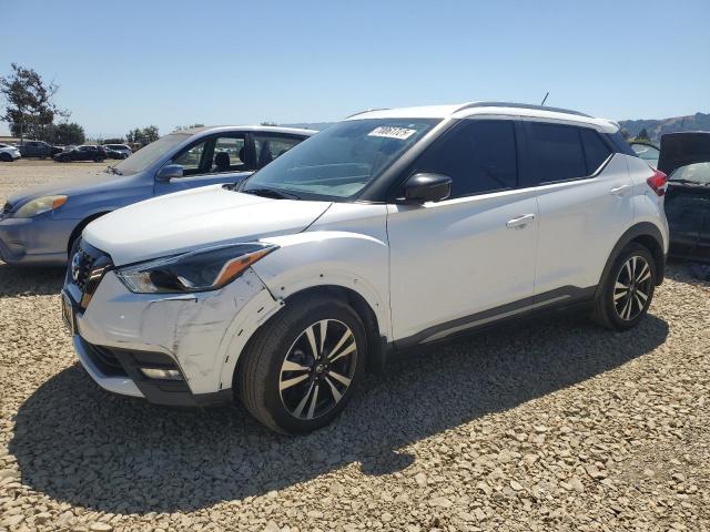  Salvage Nissan Kicks