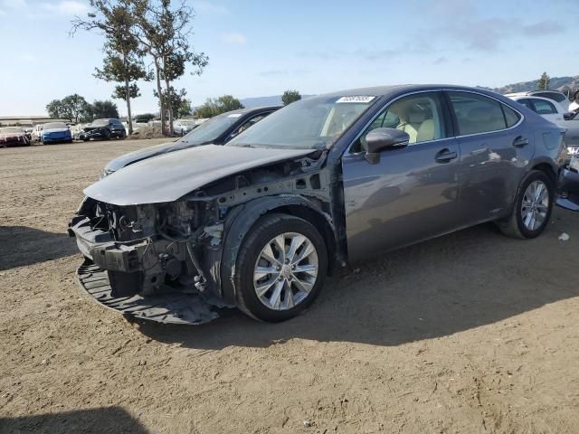  Salvage Lexus Es