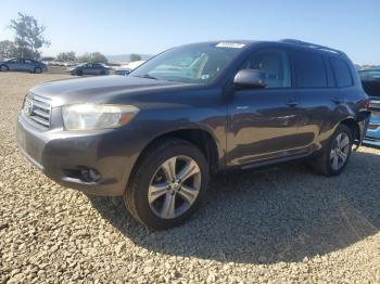  Salvage Toyota Highlander