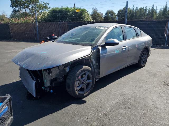  Salvage Kia K4 Lx