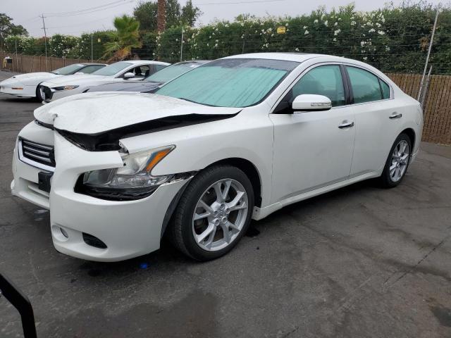  Salvage Nissan Maxima
