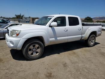  Salvage Toyota Tacoma