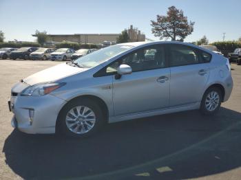  Salvage Toyota Prius