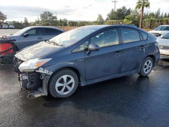  Salvage Toyota Prius