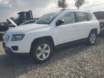  Salvage Jeep Compass