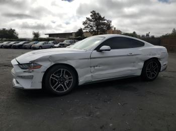  Salvage Ford Mustang