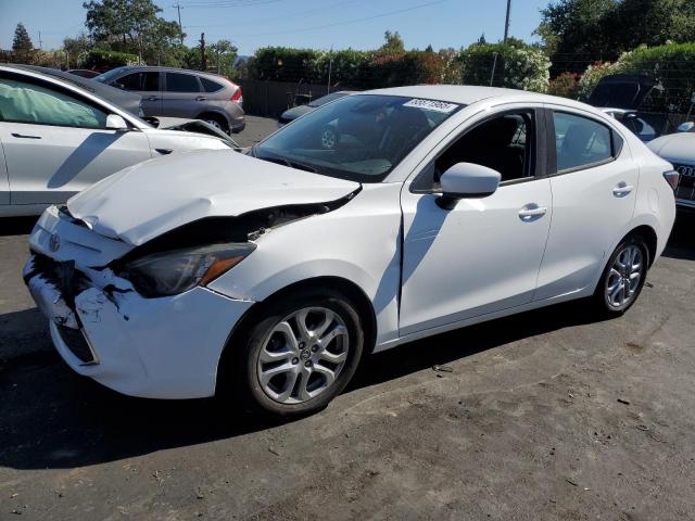 Salvage Toyota Yaris