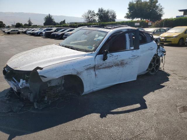  Salvage Alfa Romeo Giulia Sup