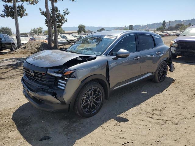  Salvage Nissan Kicks