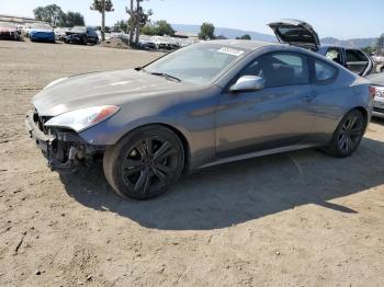 Salvage Hyundai Genesis