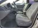 Toyota Camry Le Image 6