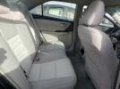 Toyota Camry Le Image 5
