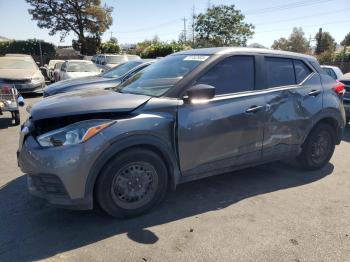  Salvage Nissan Kicks