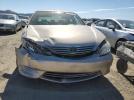 Toyota Camry Le Image 4