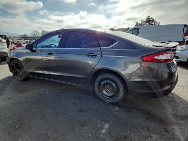 Ford Fusion Se Image 3
