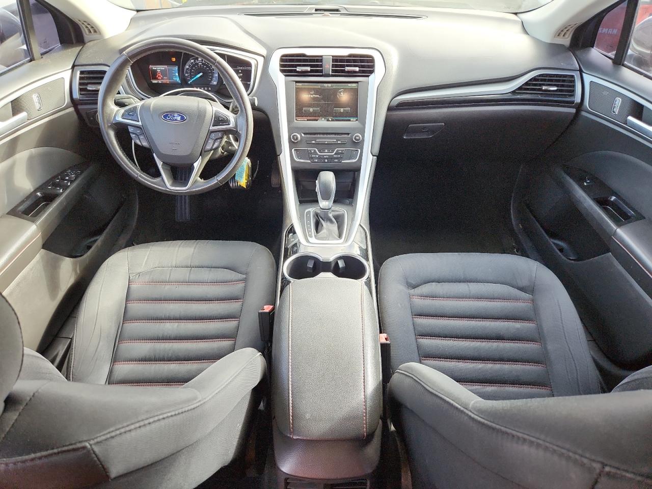 Ford Fusion Se Image 10