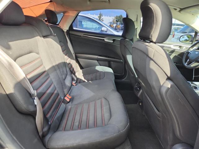 Ford Fusion Se Image 9