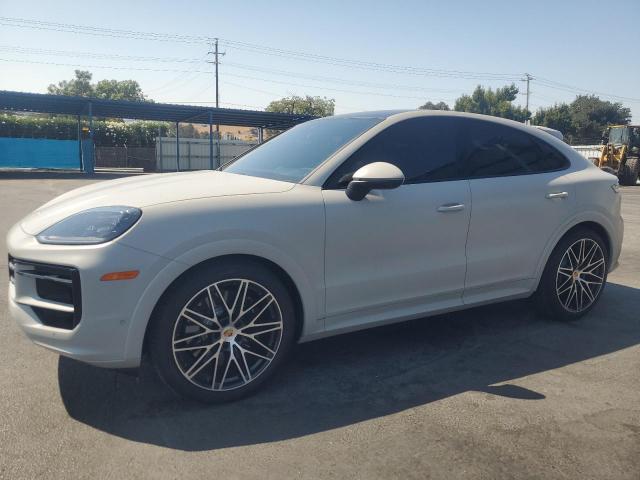  Salvage Porsche Cayenne