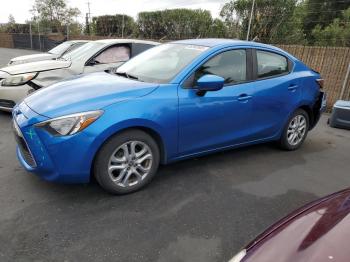  Salvage Toyota Yaris